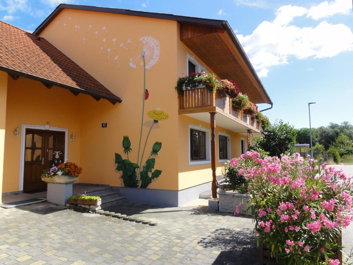 Apartment Elena Gedersdorf Exterior foto